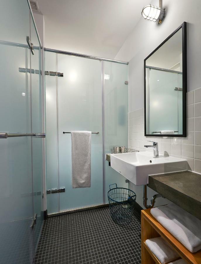 Just Sleep - Sanchong Hotel Taipei Exterior photo